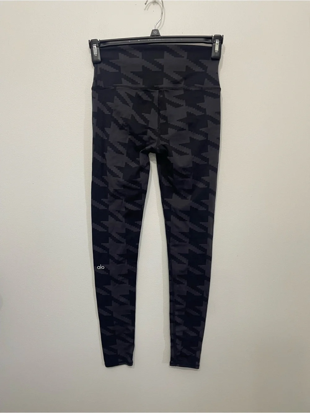 Alo Yoga Houndstooth Airbrush Leggings